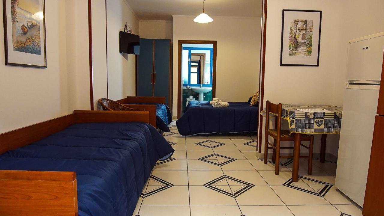 Aparthotel Baia Di Naxos Giardini-Naxos Exterior foto