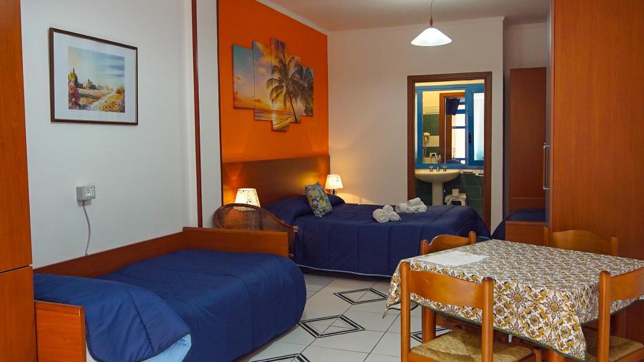 Aparthotel Baia Di Naxos Giardini-Naxos Exterior foto